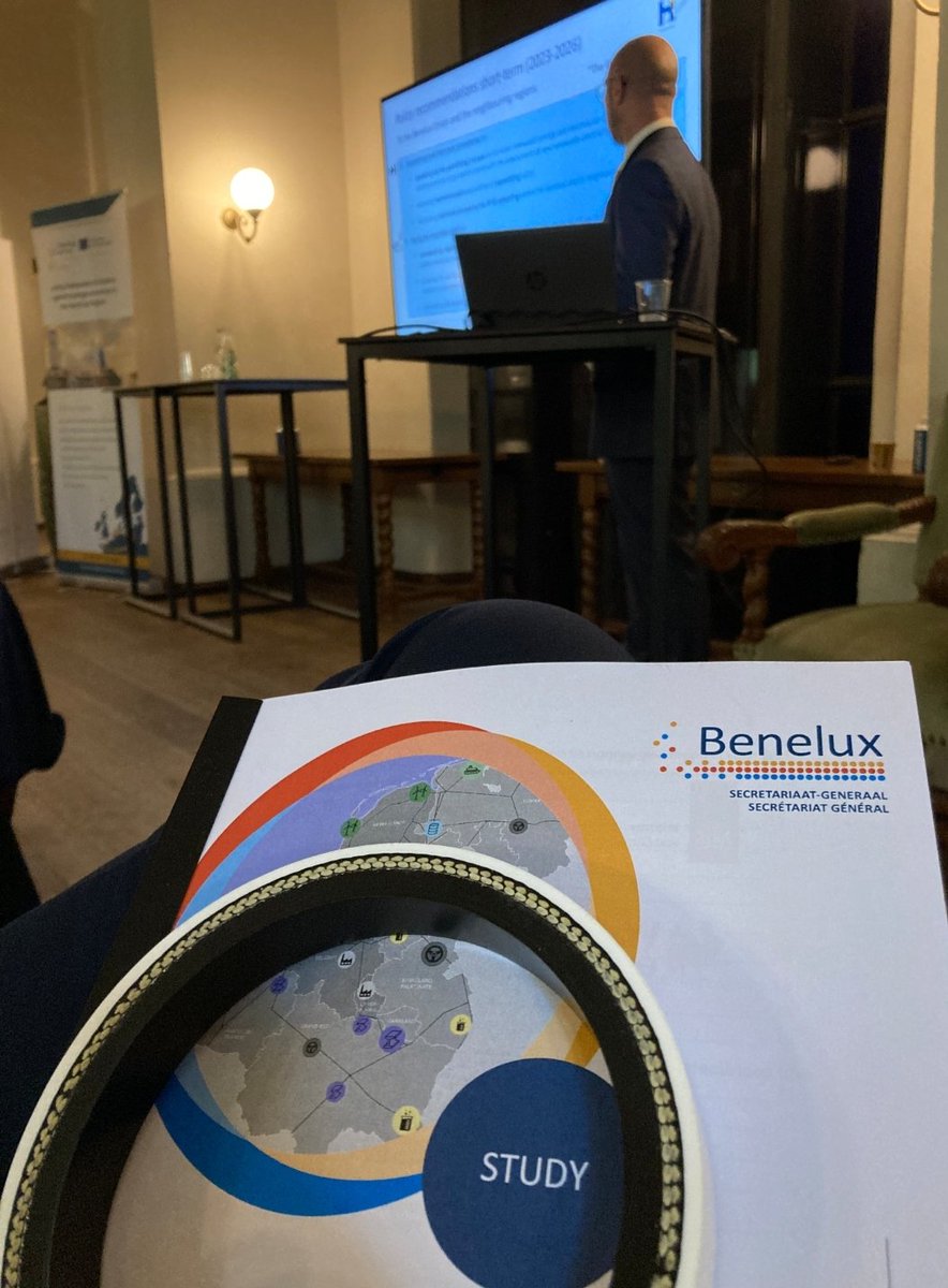 beneluxunion's tweet photo. De recente Benelux #waterstof studie https://t.co/V4DWeBQ22I werd gepresenteerd op #WindmeetsGas conferentie in Groningen door directeur J. Molema in panelgesprek regionale energiesamenwerking.#Benelux en buurregio's spelen cruciale rol in de transitie groene waterstofeconomie. https://t.co/frDHSxxLeN