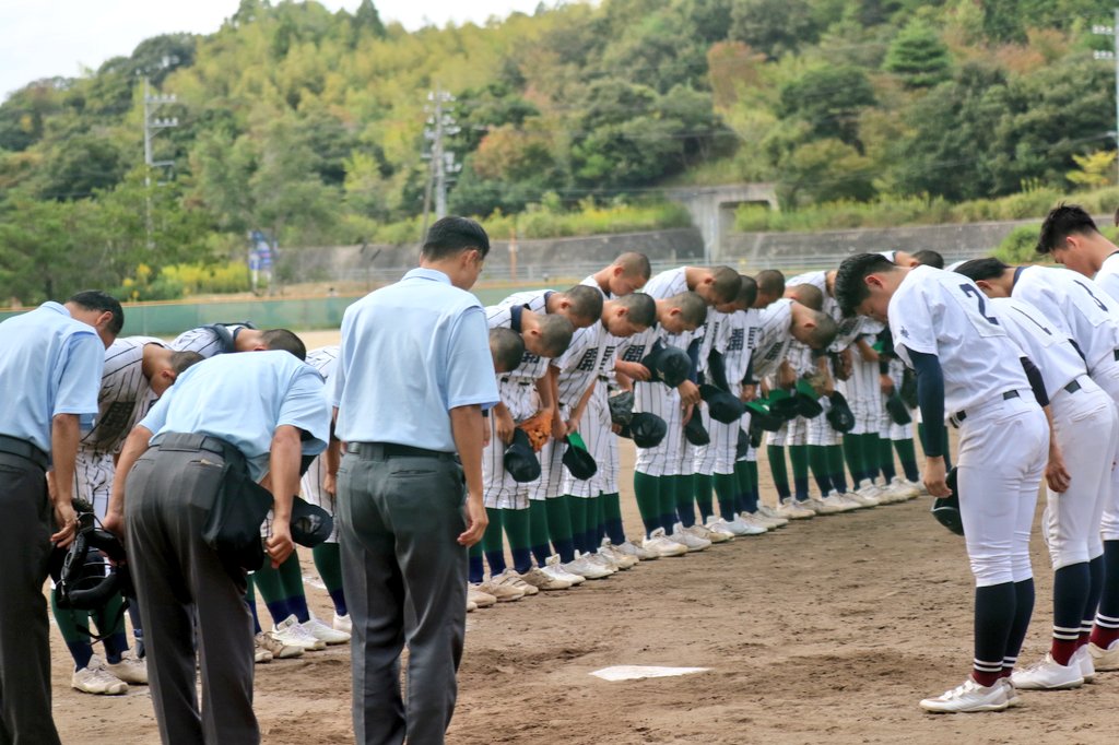 MSB_38_89u18's tweet photo. 【松江地区FT・準決勝】
令和５年度松江地区フレッシュトーナメント
令和5年10月14日(土)安来高校グラウンド
第２試合終了
開星 17-6 隠岐・松江東
(５回コールド)
 #高校野球 
 #島根県 
 #松江地区 
 #フレッシュトーナメント 
 #１年生大会 
 #準決勝 
▽明日の決勝戦は立正大淞南🆚開星に決定！ https://t.co/FpKSEERgbh