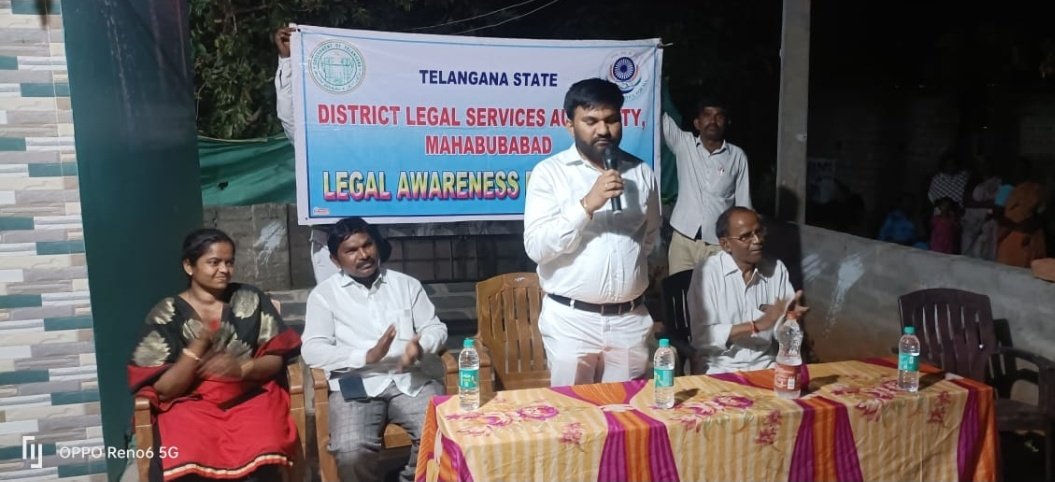 sakhi_WHL181's tweet photo. Dt:14.10.23, #కురవి #LingyaaThanda & #రజాలపేట నందు #DistrictLegalServiceAuthority వారు నిర్వహించిన #LegalAwarenessProgram నందు #సఖి అందించే 5 సేవల గురించీ, అలాగే టోల్ ఫ్రీ నెం. 181,100,112,14567 గురించి, చట్టాలను ఎలా వినియోగించుకోవాలో వివరించడం జరిగింది https://t.co/24ZD1wqSEc
