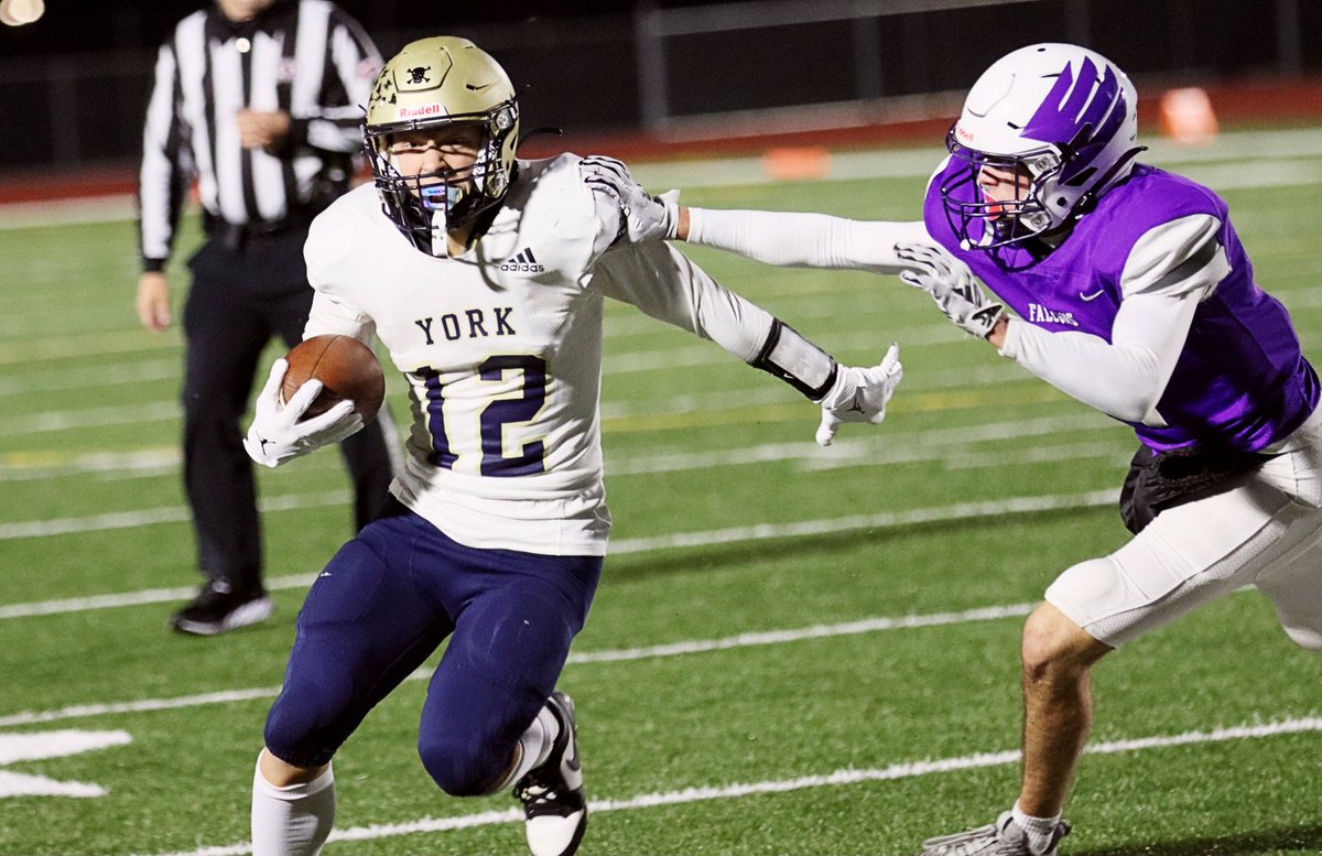 YNT_Christian's tweet photo. Some #'s from York's 58-2 win over LNW:
@dirks_emmitt 7-9, 84 yds, 2 TD
Joe Burgess 4 car, 86 yds, TD
Carter Stenger 9 car, 66 yds, 2 TD; 2 rec, 11 yds
Emmanuel Jensen 3 rec, 57 yds, 2 TD
Elijah Jensen 10 car, 39 yds, TD; FR
Franklin Musungay 2 car, 14 yds, TD; 50-yd KO return https://t.co/5JFpAGDuok