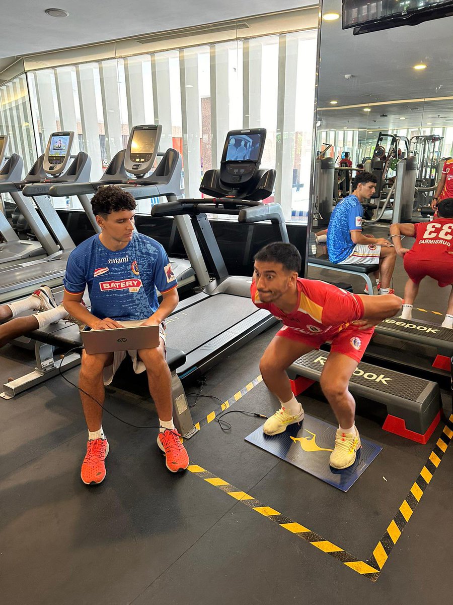 gabrieffio's tweet photo. Analysing neuromuscular profile and reactive strength index (RSI) of the players. #RSI #jumpingtest #pliometrics @AlbertMB7 https://t.co/Ggyxm7e3cQ