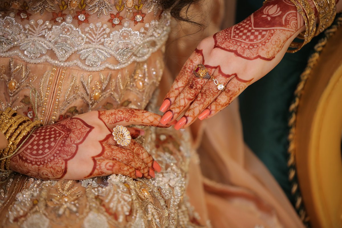 NisaSplendour's tweet photo. (031) Nisa Splendour
نساء سپلینڈر سے شادی کے موقع پر اپنی مرضی کا ڈیزائن بنوائیں۔
Customize Your Perfect Mehndi with Nisa Splendour
0333 5676080
Looking to adorn your hands and feet with the most beautiful mehndi designs? Look no further than Nisa Splendour! With Nisa Splendour. https://t.co/YHzM1Q1ZlW