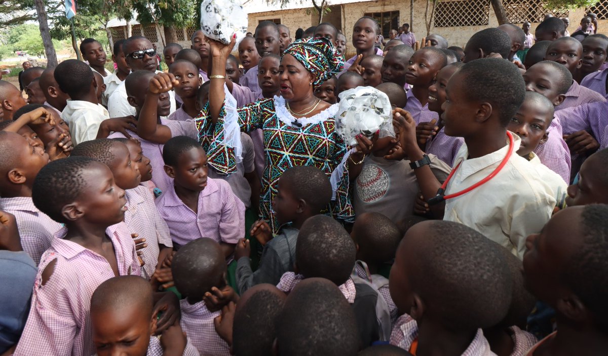 I will make sure I provide for the girls and boychild in Kilifi County for their well being. They are the great future of our Nation.
youtu.be/P10isnaGdMc?si…