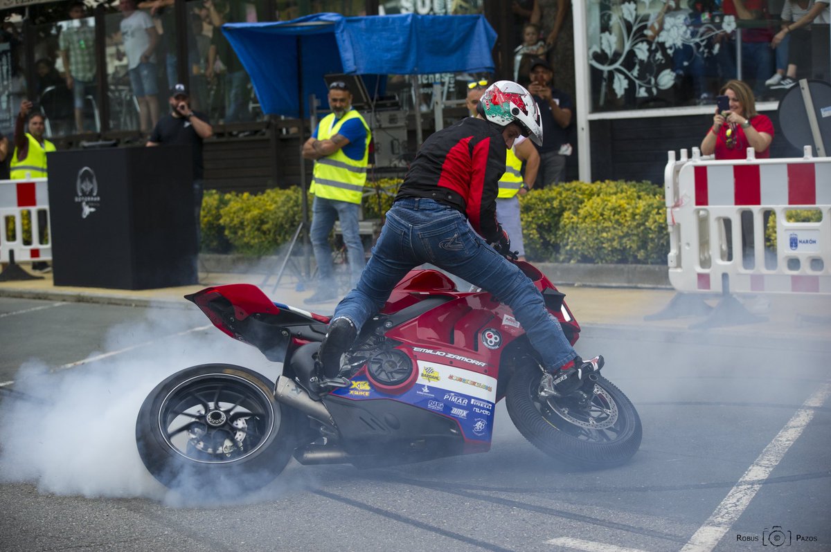 Ducati Panigale, la más potente, la superbike más espectacular, con más de 220 cv… brutal!! 
👉🏼Quieres verla en acción?
Octubre:
15: CARCAIXENT.
22: TAVERNES DE LA VALLDIGNA.
28: MALAGUILLA 
29: ARENAS
Noviembre:
11 y 12: EICMA MILÁN
18: BAZA
24 al 26: 2 Ruedas VALENCIA