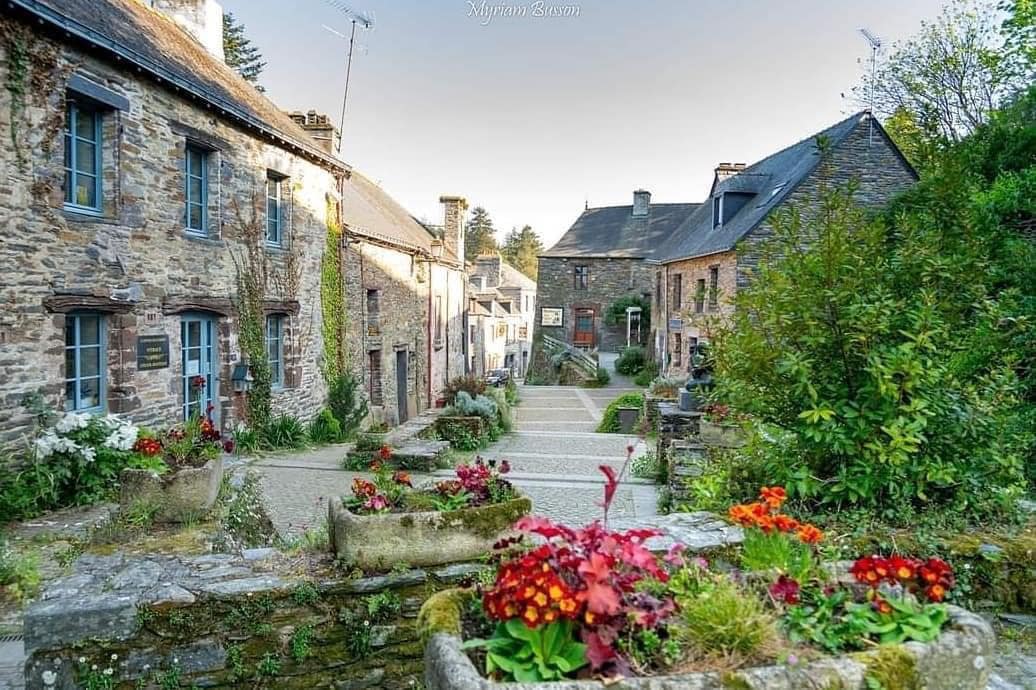 The Good Life France tweet media
