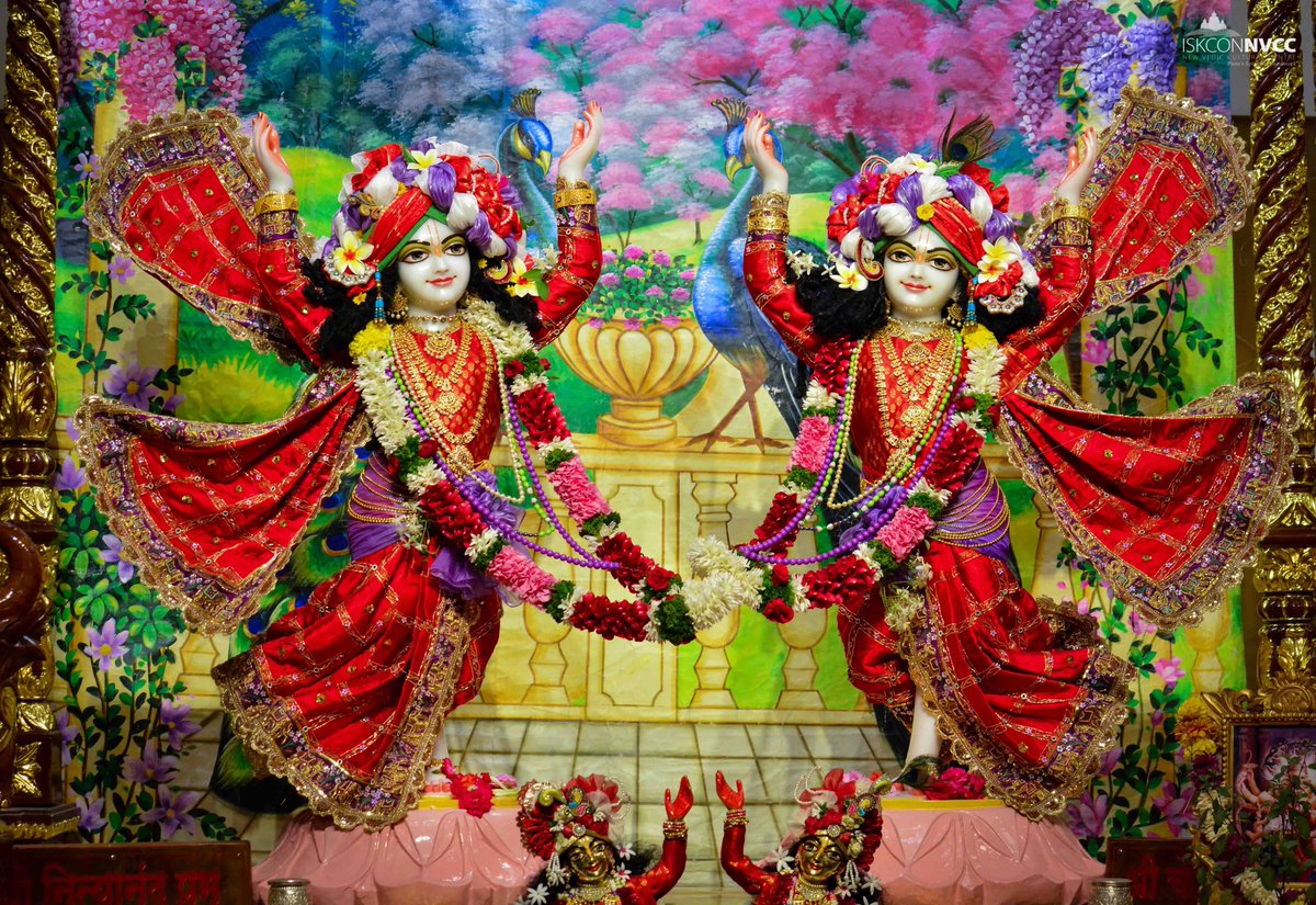 ISKCONPune's tweet photo. 🗓14-10-2023🙏🌷Today's Darshan🌷
🌷Sri Sri Gaur Nitai🌷
🚩@ISKCONNVCCPune🚩
.
.
#ISKCONNVCC #ISKCONPune #ISKCON
#ISKCONNVCCPune #PUNE #DailyDarshan
#Saturday #13thoctober #13thoctober2023
#nvcc #radhavrindavanchandra
#iskcondesiretree #harekrsnatv
#harekrsnatelevision https://t.co/Vb5u6mE8U8