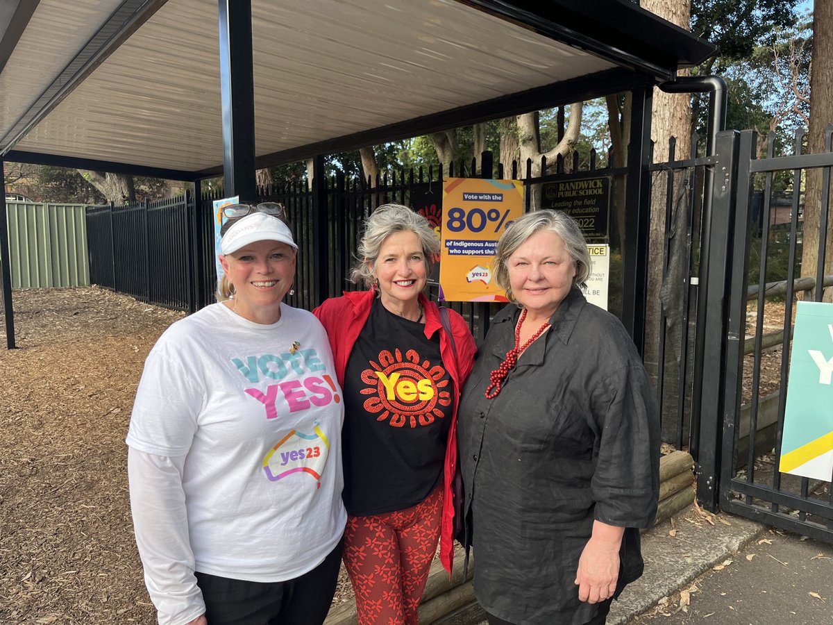 RowanTrish's tweet photo. Amazing positivity at Randwick Public booth. Let’s get this done #YES https://t.co/q1QwVArqFW