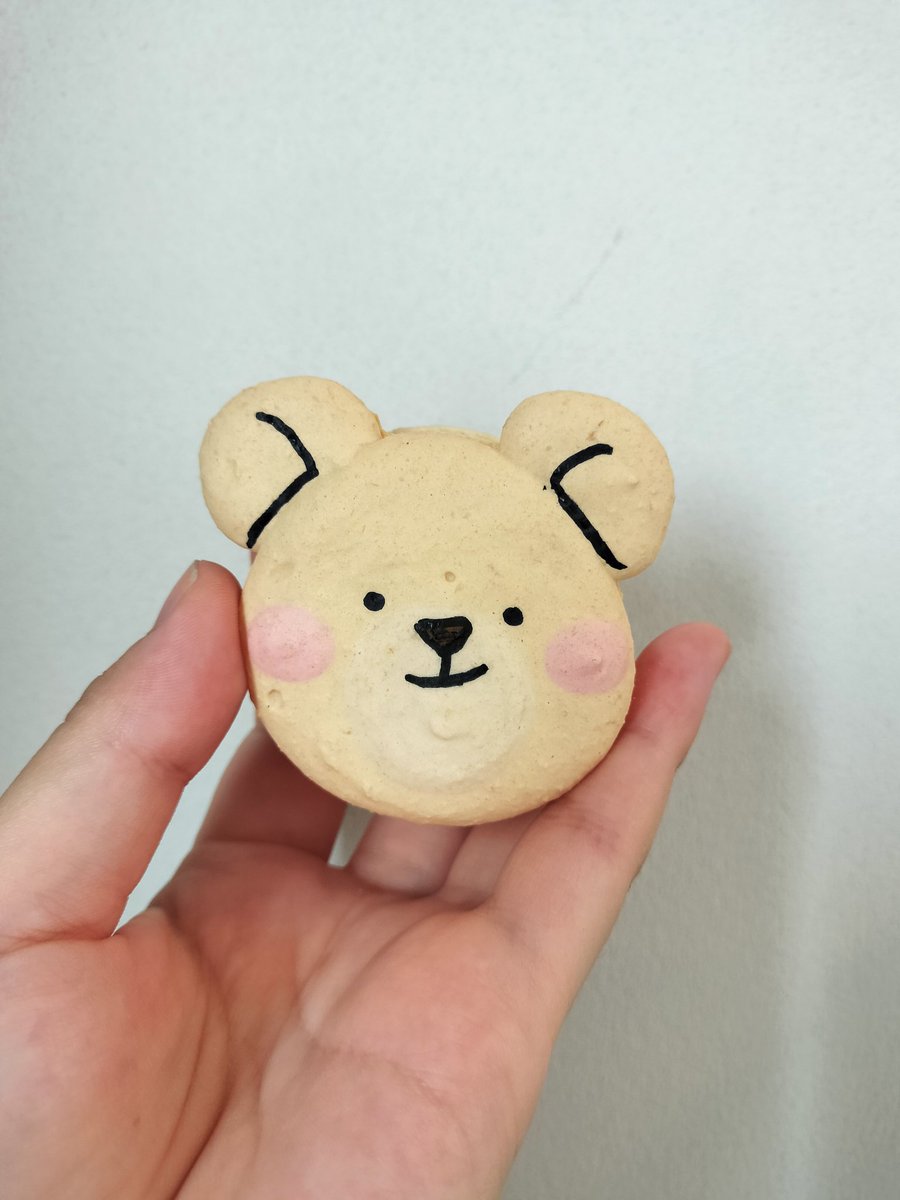 _nakimanju_'s tweet photo. 特典たちはお花付き🌼かわいい🫶🫶
マカロン🐻クリームおいしい☺️☺️
#붕방_곰아지의_생일파티
#Flower_DAY
#넌_내게_지지_않을_sunflower_우빈 https://t.co/4ZNAQdjwbe