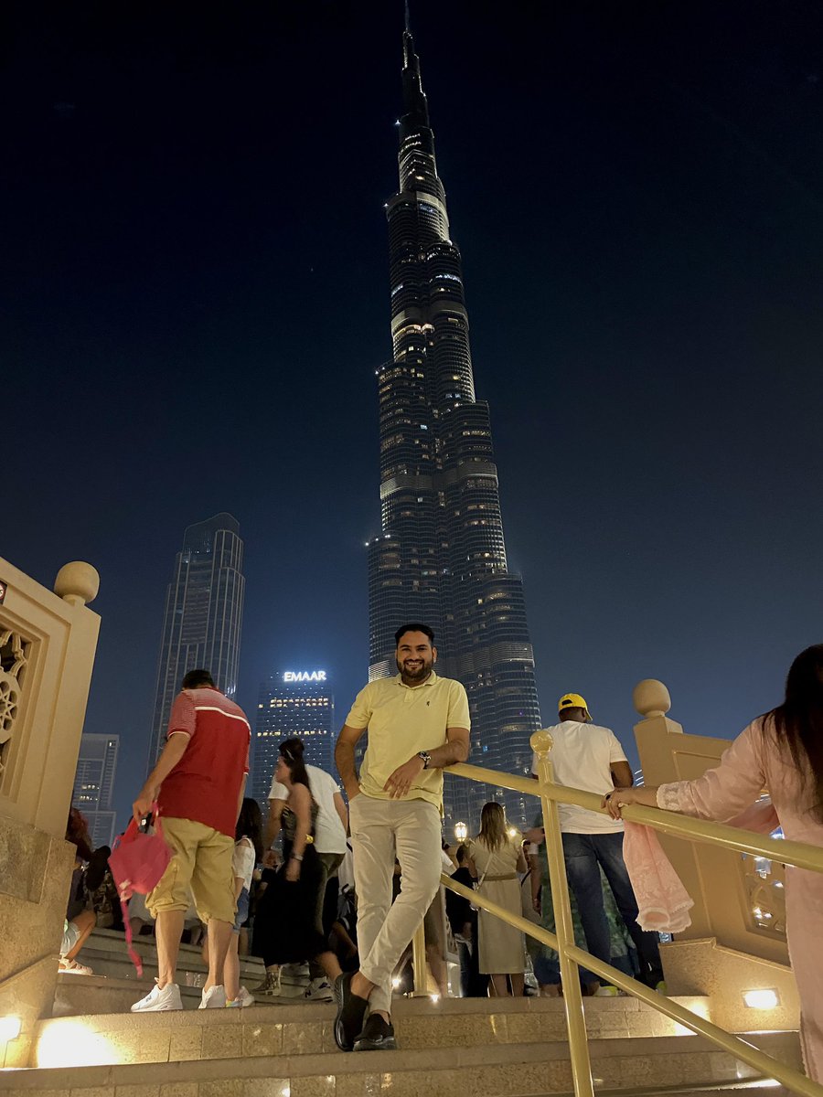 HaiderA86256258's tweet photo. Burj khalifa Dubai https://t.co/DhTFclw2td