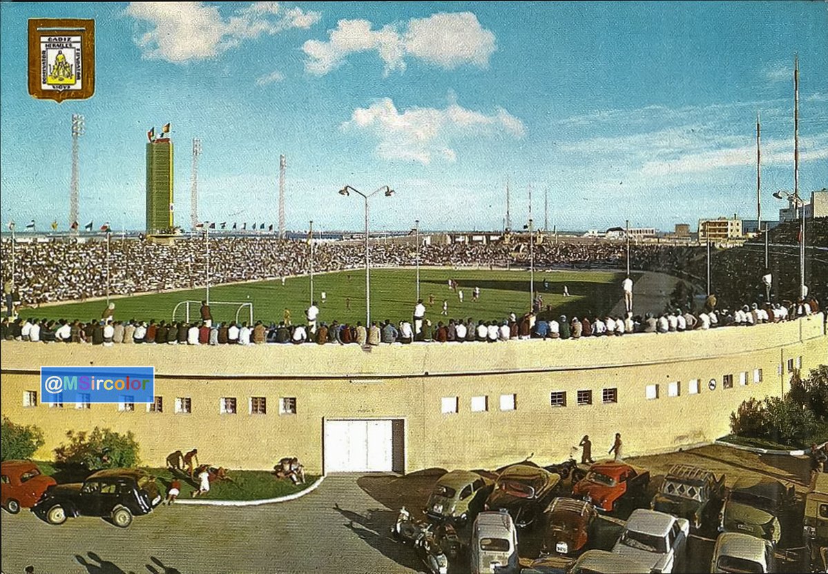 MSircolor's tweet photo. Vieja postal de #EscudodeOro del #EstadioCarranza de #Cádiz https://t.co/J5vIXLDgTu