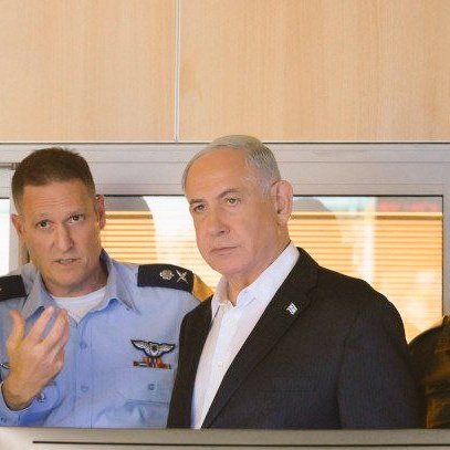 Israel: Netanyahu did not raise his popularity by war with Hamas

In a new survey, 4 out of 5 Israeli Jews believe the government and Netanyahu are to blame for last week's Hamas attack (which includes 79% of government supporters). Most Israeli want Netanyahu to resign at the…