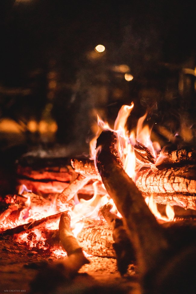 bush_wing's tweet photo. Warm yourself up with fireplace canapes as you marvel at the night sky. 
Book now!
📍Soroi Private Wing &amp; @SoroiMaraBushCamp
@SoroiCollection

Email: mara@soroi.com or reservations@marabushcamp.com
Call +254 700 141736
Visit: https://t.co/bECxLnKi0v
.
.
.
.
.
#Soroi https://t.co/nHl4FUH7YV