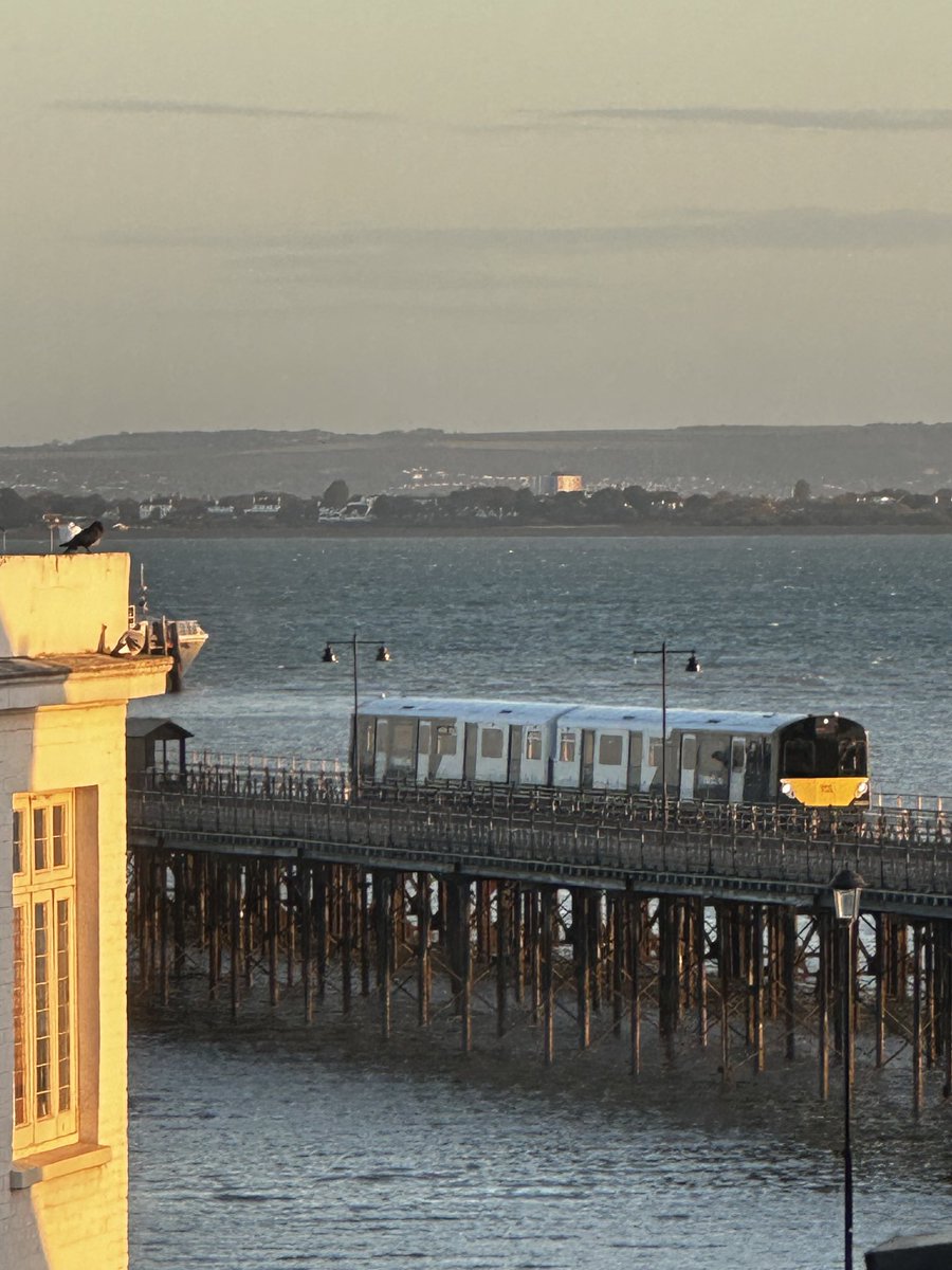 Saturday morning views. #UnionStreet #Ryde #WindowSeat #Pier #IslandLine #Solent #PureIslandHappiness #IOW☀️