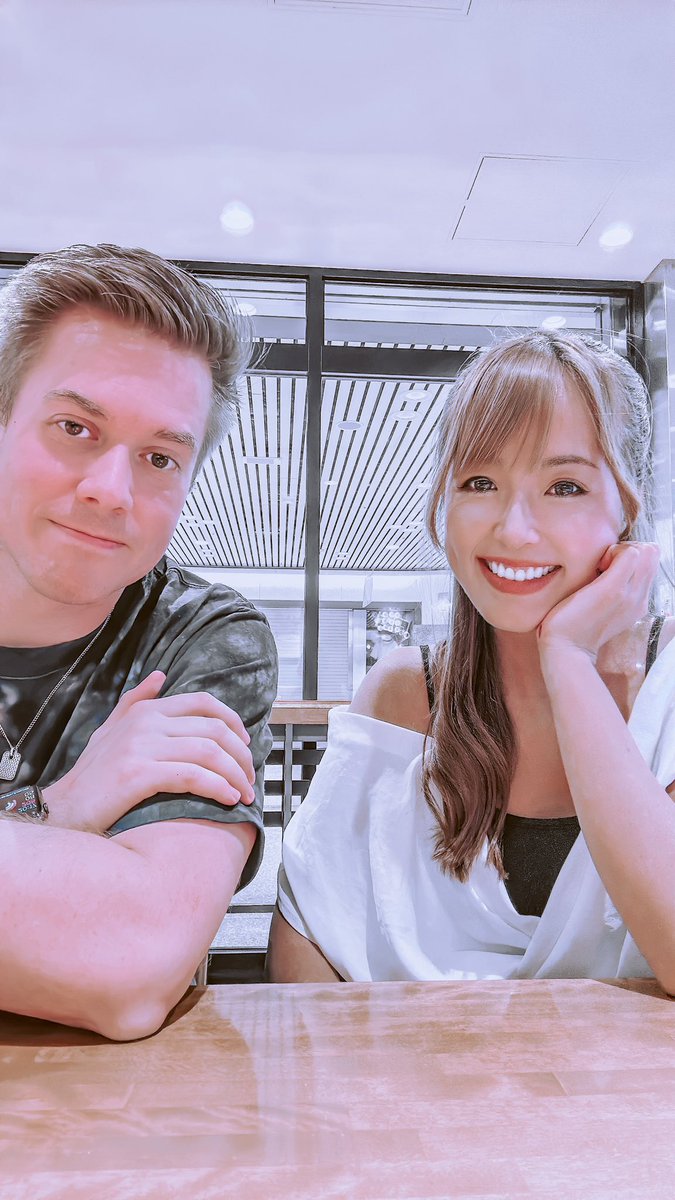 海外クリエイター✖️国内クリエイター交流会✨共同主催のラーシュとイベント準備🙆‍♀️
新規営業なしでお仕事を獲得し続ける方法や、Chat GPTを使ったデザインへの活かし方や、デザイン思考についても聞けます❣️参加無料💖半年に1回の開催なのでぜひチャンス掴んでねー✨

creative-jam2.peatix.com