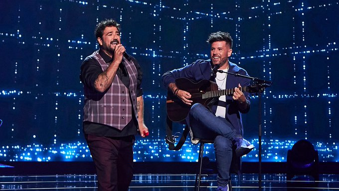 blvcom's tweet photo. 🎤 Ayer las audiciones a ciegas de @LaVozAntena3 alcanzó a 4.242.000 ESPECTADORES ÚNICOS (AA).
📈 El concurso de @antena3com congregó a una audiencia media de 1.554.000 espectadores y el 17.4% de share. #LaVoz | #LaVozAudiciones5
#Audiencias 📺 📊 https://t.co/Y9nRNErCDX