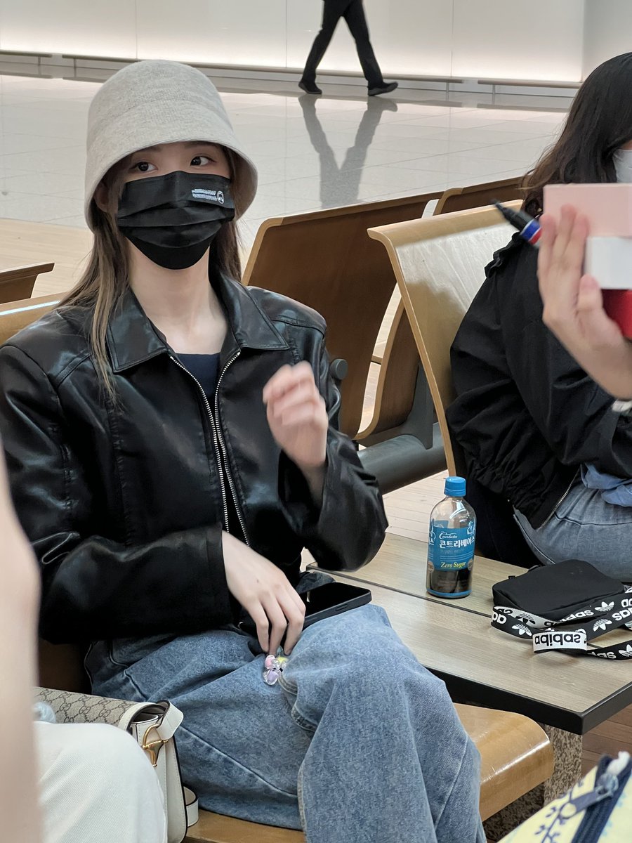 Booong_dariii's tweet photo. 저는 오늘 천사를 보았어요...
아 행복해...

#네네 #Nene郑乃馨 #เนเน่ https://t.co/KyNYonHp7P