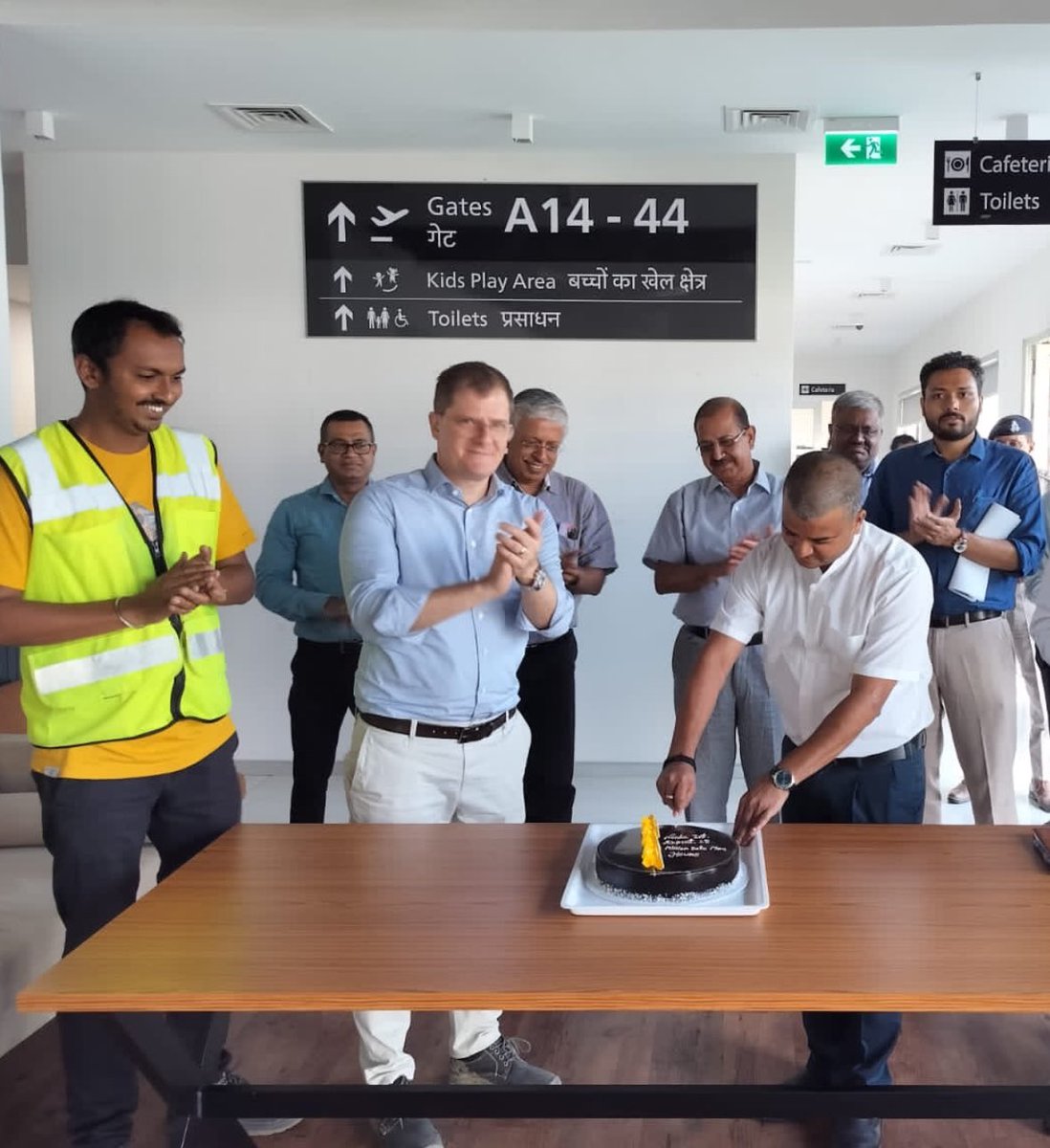 NIAL (@nialjewar) on Twitter photo On 13.10.2023 ACS CM/Civil Aviation Department, GoUP <a href="/spgoyal/">SP Goyal</a> visited the Noida Airport site along with Director Civil Aviation Mr Kumar Harsh , CEO NIAL Dr Arun Vir Singh, Nodal Officer Noida Airport , Mr Shailendra Kumar Bhatia <a href="/skbhatiapcs/">Shailendra Bhatia ЁЯЗоЁЯЗ│ рд╢реИрд▓реЗрдВрджреНрд░ рднрд╛рдЯрд┐рдпрд╛</a> . On 13.10.2023 ACS CM/Civil Aviation Department, GoUP <a href="/spgoyal/">SP Goyal</a> visited the Noida Airport site along with Director Civil Aviation Mr Kumar Harsh , CEO NIAL Dr Arun Vir Singh, Nodal Officer Noida Airport , Mr Shailendra Kumar Bhatia <a href="/skbhatiapcs/">Shailendra Bhatia ЁЯЗоЁЯЗ│ рд╢реИрд▓реЗрдВрджреНрд░ рднрд╛рдЯрд┐рдпрд╛</a> .