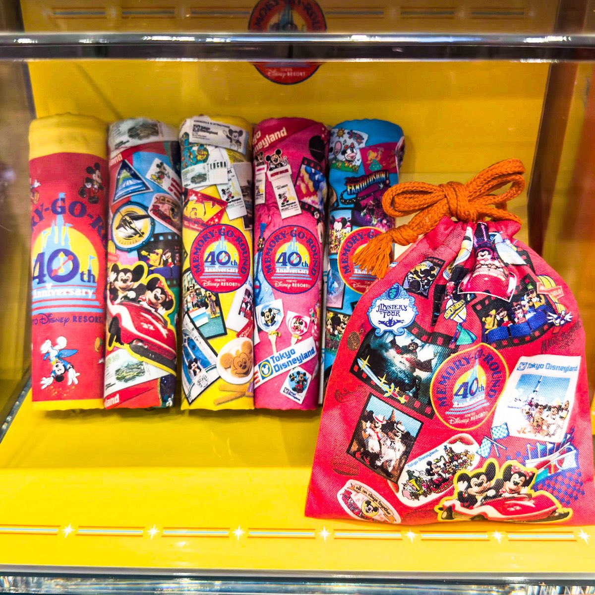 MezzoMikiD's tweet photo. TDR40周年“ドリームゴーラウンド"スペシャルグッズ
きんちゃくセット、きんちゃく（1種入り） が再販されました☆
https://t.co/jPs2SMLfAq https://t.co/WE0rNHY9qZ