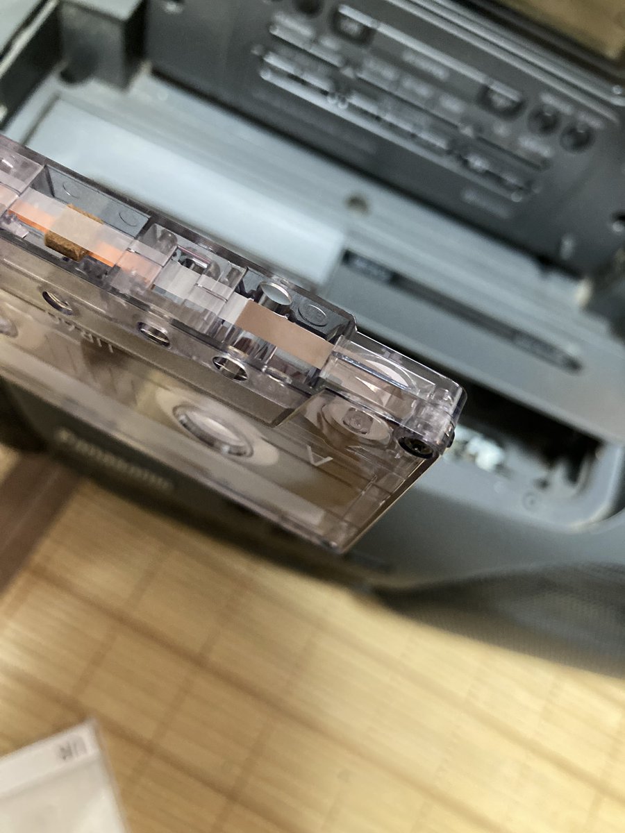 kuronekoCirno's tweet image. とりあえず
テープに録音

巻き巻きして頭出し

SP-12(mix out)→01v→カセットテープ

ミキサーもアナログにして
パラで繋げたかったが
猫テロを警戒してやめた😼

#sampler
#emusystems
#emusp12
#昭和
#カセットテープ
#アナログ
#12bit

#あまむす