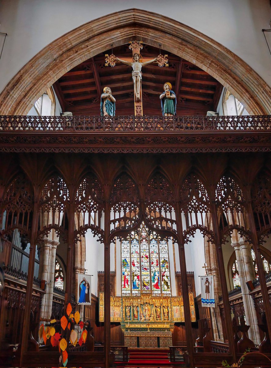 Very fine early 20th century screen at St John's in Peterborough

#ScreenSaturday