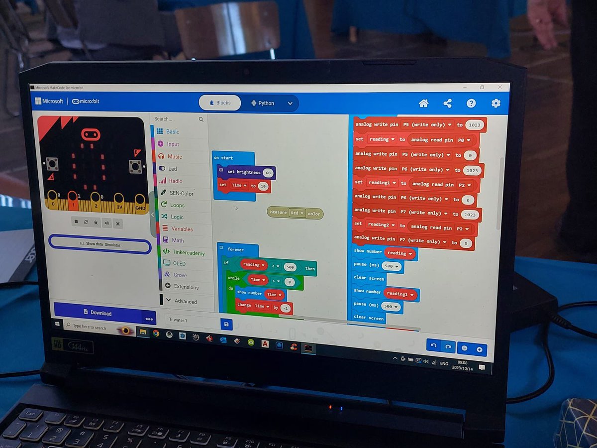 lindakhums's tweet photo. Our Learning2Code Expo showcases students' coding prowess and their Micro:bit Watering System prototypes. Be inspired by their creativity! #Learning2CodeExpo #TechEd 🚀📚@zaBritish https://t.co/rA9b0Pm1wu