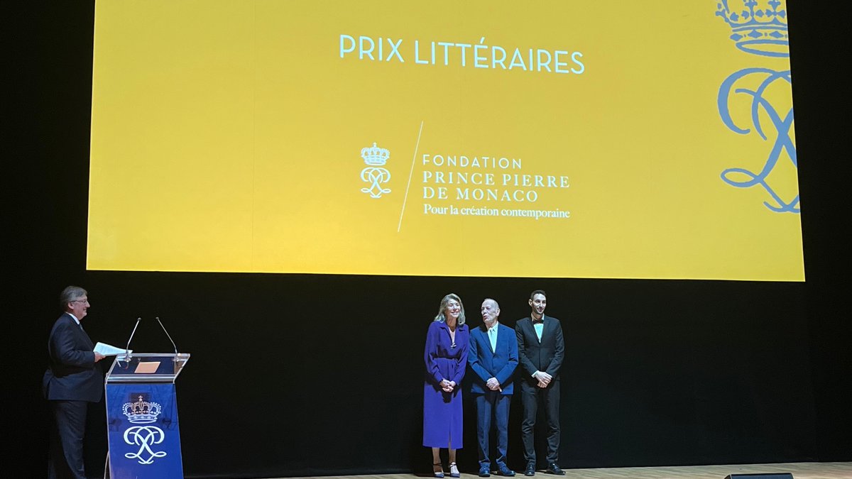 Face à l’horreur de l’actualité nous avons construit une émission autour de la douceur ce we dans #LLF Douceur de l’enfance avec Pico Bogue <a href="/EditionsDargaud/">Editions Dargaud</a> la douceur de la vanille à La Réunion, l’émotion des ados avec <a href="/jecolin/">jerome colin</a> … bit.ly/3BEESYx Sur <a href="/franceinter/">France Inter</a> 14h