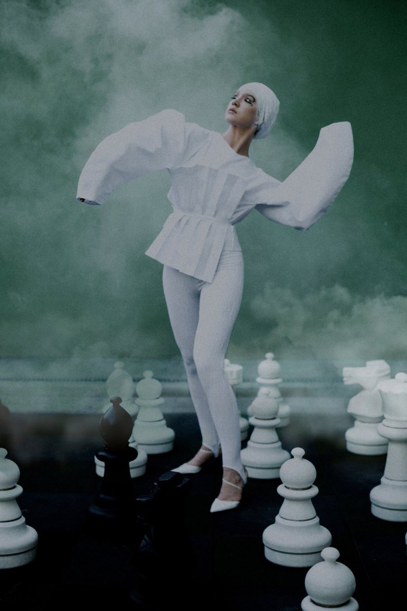 Gm and have a harmonic weekend, friends ❤️

Struggle and Confrontation by Natalka Yavorska
MYPH vol2 collection 
#nftart #nftcommunity

opensea.io/assets/ethereu…