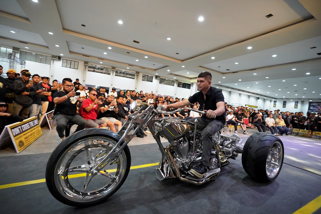 KUSTOMFEST tweet media