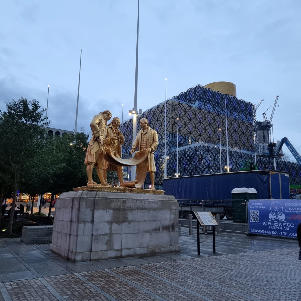 drmtniknejad's tweet photo. Three wonderful days in beautiful Birmingham for #RCR23.
@RCRadiologists https://t.co/thRebAQ33W