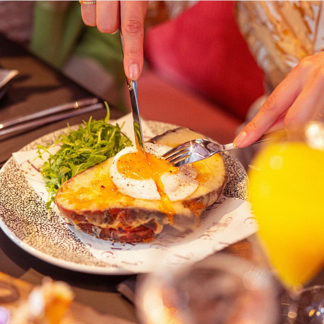 Weekends at #VirginHotelsEdi are all about Eve 🥂 

Indulge in our weekend brunch every Saturday &amp; Sunday from 12PM-4PM featuring saxophonists, live Dj spins, speciality brunch items, and curated cocktails.

Book your seat at the 🔗 in bio.

#EveEdinburgh | #Edinburgh | #Brunch