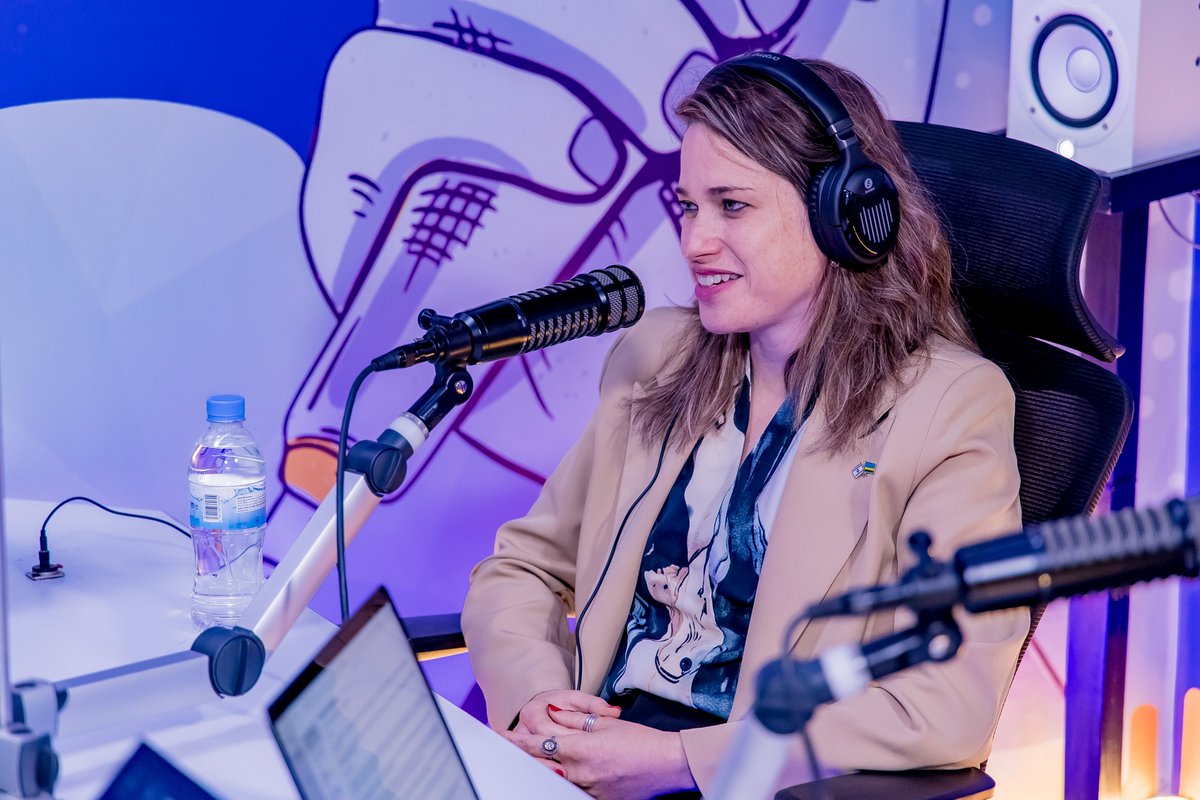 Tv_RadioO's tweet photo. The Israeli Ambassador spoke with us yesterday. Here are the highlights: 

Ambassador Einat Weiss of @IsraelinRwanda expressed sympathy for civilians' difficulties and emphasized Israel's right to self-defence. 

ICYMI: https://t.co/A0VIxznbFt

Photos: https://t.co/1Qyq3XlCu8 https://t.co/Tq0DUOYpPJ