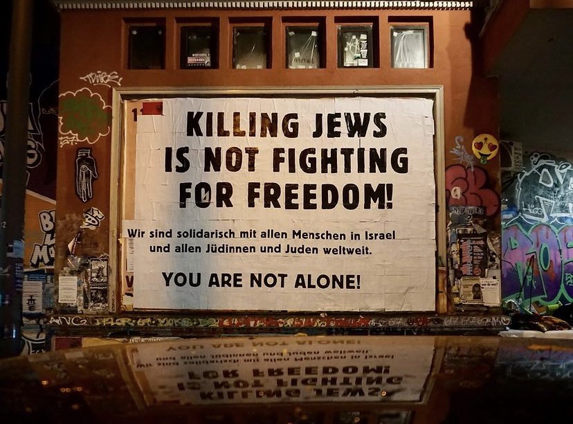 KatharinaKoenig's tweet photo. Danke, Rote Flora! @flora_rote „Killing Jews is not fighting for freedom! 
Wir sind solidarisch mit allen Menschen in #Israel und allen Jüdinnen und Juden weltweit. 
YOU ARE NOT ALONE!“ 
Bildquelle: https://t.co/0kwAc7idcc #Israel https://t.co/O1TiGq3J1M