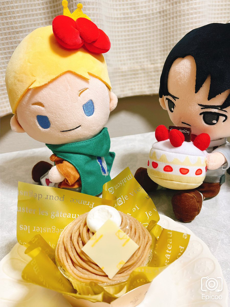 えるびんハピバ!🎉 モンブランを見るたびにお顔を思い浮かべるようになったので10/14は私の中で「える誕&モンブランの日」🎂🎁 ラス1だったので並んでてヒヤヒヤしたーーー😂