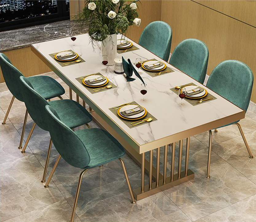 That Pylon dining table is a real statement piece. It's sure to be the focal point of your dining room for years to come.

#diningtable #rounddiningtable #Dinnertable #pvdcoated #luxuryliving #architecturaldesign #architecture #moderninteriors #interiorstyling #interiordecor
