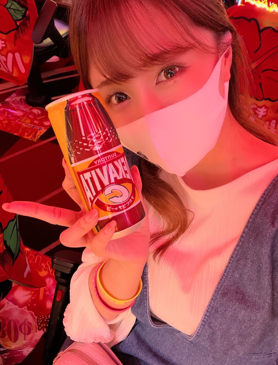gets_mana's tweet photo. ばりキンさん実践終了🌺
後半捲りかち!まな👑
久しぶりのキンハナでやれてた~~🎉
天翔キンハナの状況は帰る頃も🈳台わずか!データも参考に夜もぜひ🌺!
#EPIC30
皆さん、会いに来てくれた方々👩❤️👨
並び打ちも楽しませていただきありがとうございました😆💖
#キング観光名張店
#EPIC30 #マナマナ https://t.co/BMcgm1vZGU