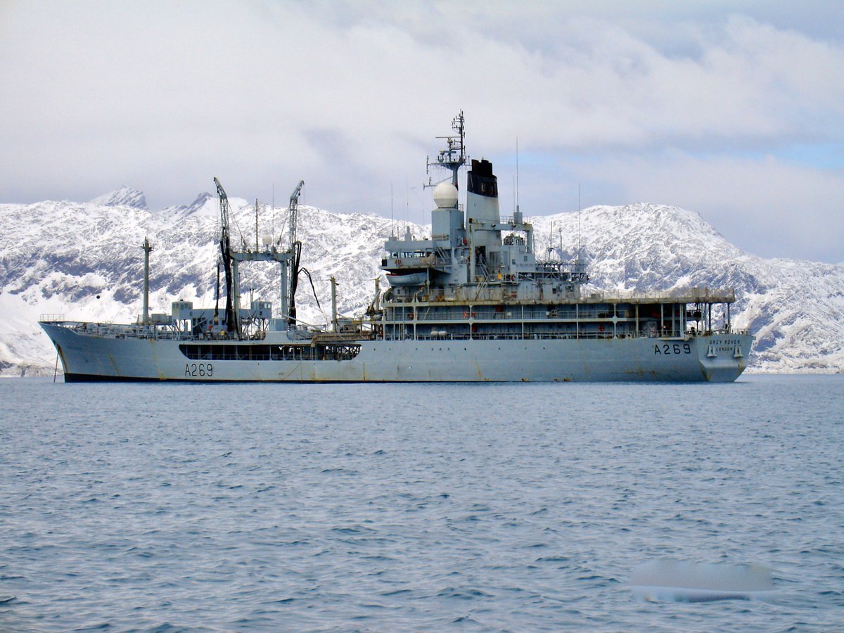 OTD 18 years ago #RoyalFleetAuxiliary GREY ROVER conducts her final visit to South Georgia prior to disposal 🇬🇸