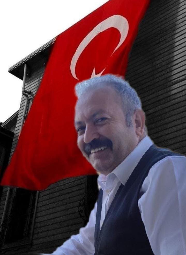 Koca Koca adamlar Fırıldaklık peşinde Siz bu camiayı düşünüyorsanız kamu yararına derneğin kimin alacağını boşverin Kahramanların söz verdiğiniz  haklarını verin
Kimi kanunda statü gereği olamayacak adamı destekler Kimi Özal işareti ile yıllarca gitmediği yerlere gider destek