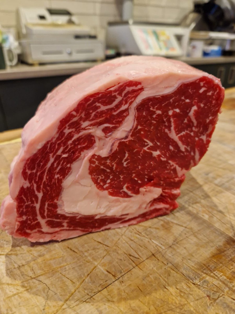 Edge & Son Butchers (@ewedgebutchers) on Twitter photo Gorgeous 5 week aged marbled Ribeye!
A steak connoisseurs dream 👌
<a href="/ShitChester/">12 years of Shitchester</a> <a href="/chestertweetsuk/">#chestertweets</a> Gorgeous 5 week aged marbled Ribeye!
A steak connoisseurs dream 👌
<a href="/ShitChester/">12 years of Shitchester</a> <a href="/chestertweetsuk/">#chestertweets</a>