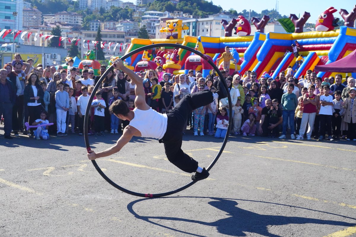 rizebelediye's tweet photo. GastroRize'den kareler -3-

“Hayde Festivale” sloganıyla bu yıl üçüncüsü düzenlenen GastroRize Festivalimiz Sahil Otopark'ta devam ediyor. Tüm halkımız davetlidir. https://t.co/3vgOJhqJFP