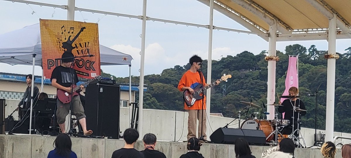 nakahiro_18's tweet photo. 旬巡の合間に
江ノ島西浜海岸特設ステージ
大事な仲間の主催イベント
PUZZ ROCK Vol.2へ

到着後、天使のハシゴと富士山見えてラッキー(写真なし)

#DOXIE 今年も野外ステージを充分満喫してたみたい😌後半、海客からも拍手喝采👏

Mariちゃん、今年も開催おめでとう、お疲れ様、そしてありがとう😊 https://t.co/Uhj6w770yA