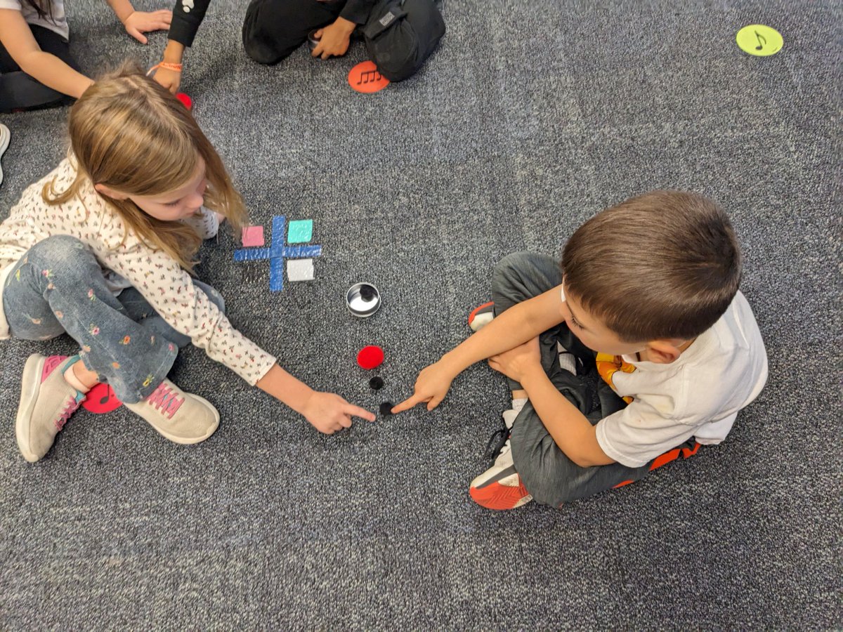 ecrutchfield112's tweet image. Parachute choreography, singing solos &amp;amp; duets, finding the meter with beat kits, &amp;amp; feeling the beat with bean bags - Wildcats had a great week of learning in music! @WayneThomasscho @hoffman_wt @NoraBarks @MissSprowls2022 @3HWayneThomas #wt112 #112leads #d112teachers #wtrising