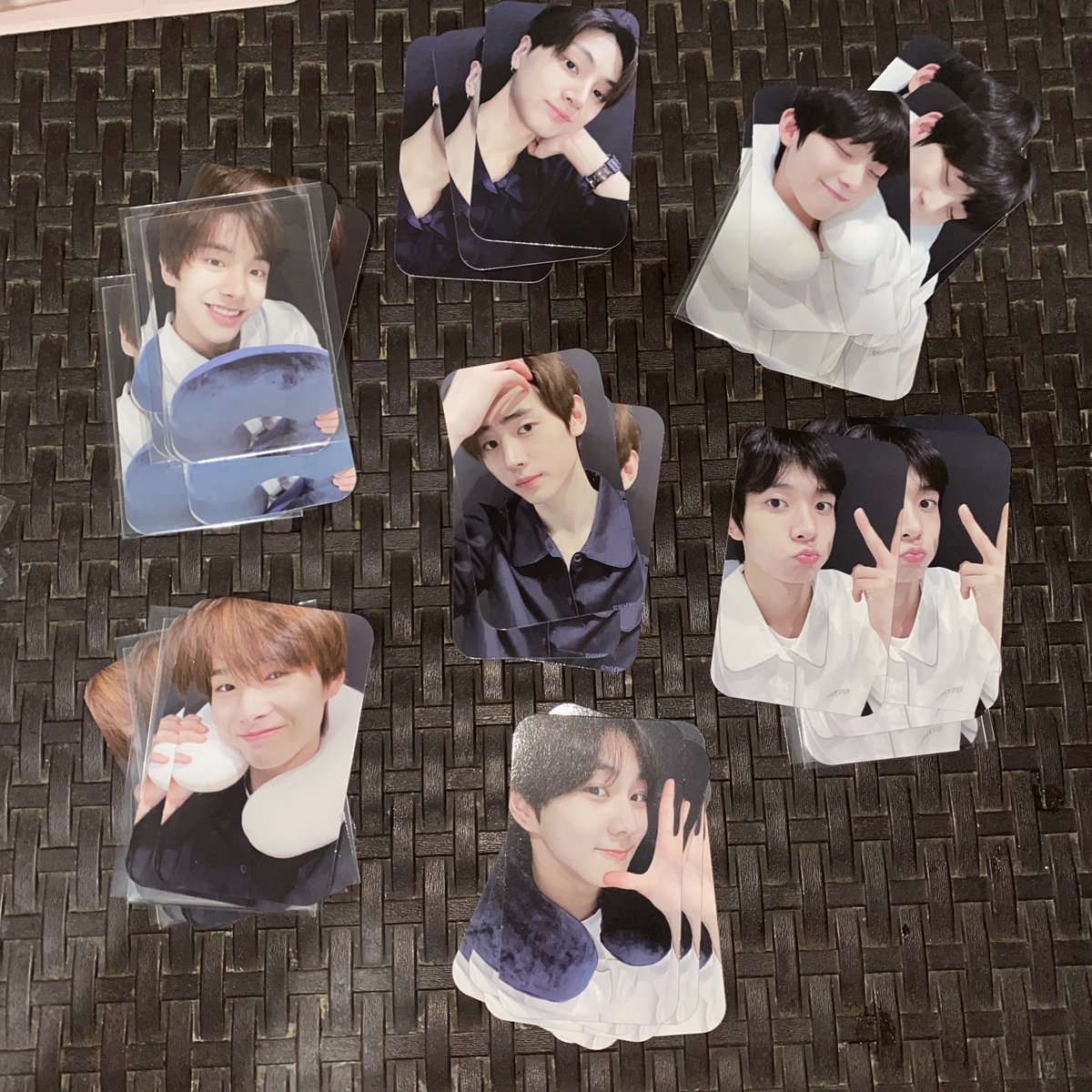 mini_onhands's tweet photo. Want to sell 

Enhypen Nexk pillow PC POB 

ONHAND 

Tingi - 280 each
Set - 1,850 (3 slots available)
Can give 3 sets for 5,350 (with official freebie merch)

Mine + member/SET https://t.co/sCUWZMHYku