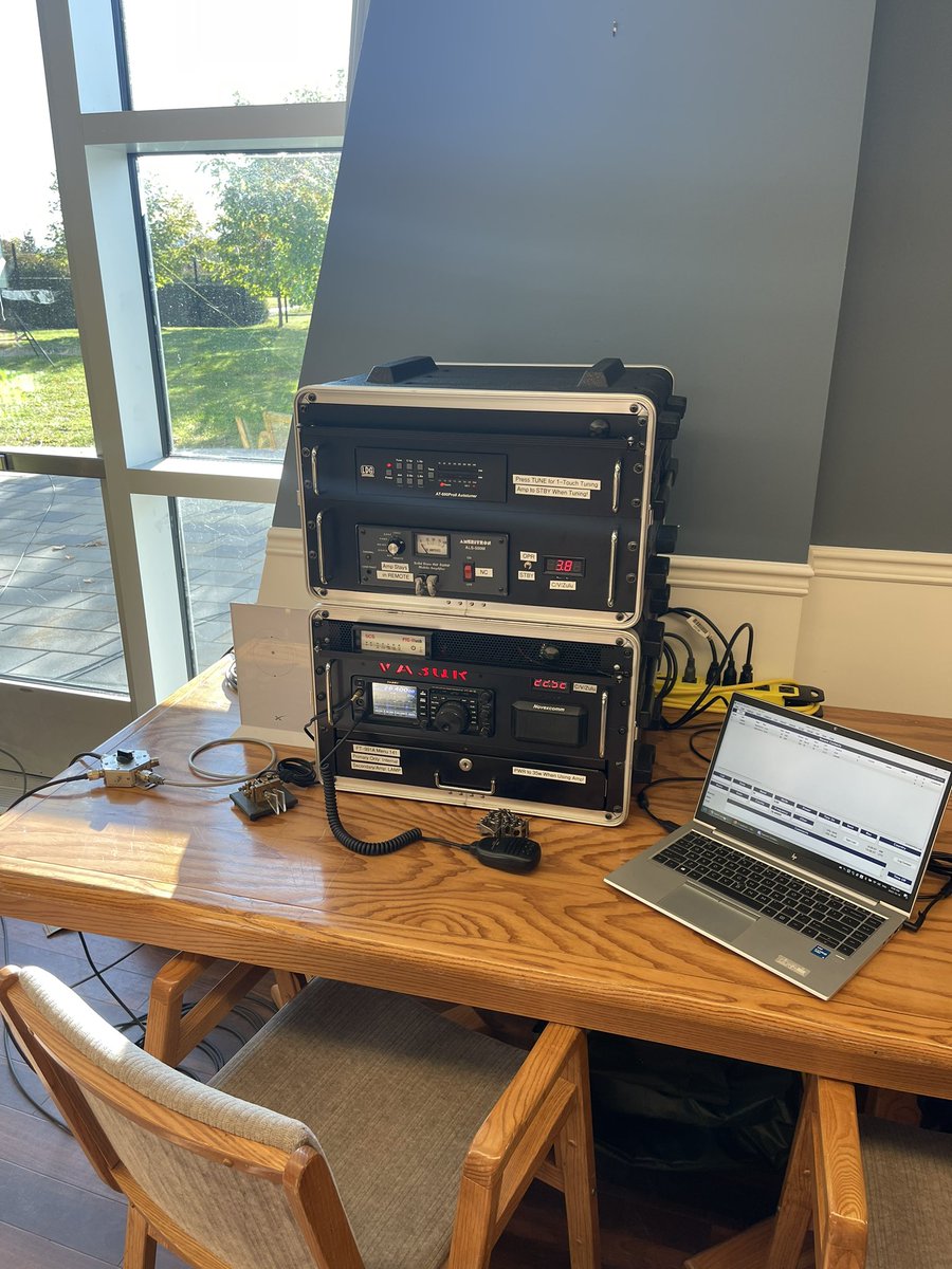 VA3QR's tweet photo. I am operating a special event #AmateurRadio station/callsign at @HMCS_NCSM_CAR - XM3NAVRES - for the Centennial Celebrations of the Canadian Naval Reserve. #HamRadio https://t.co/WguDMjU7QS