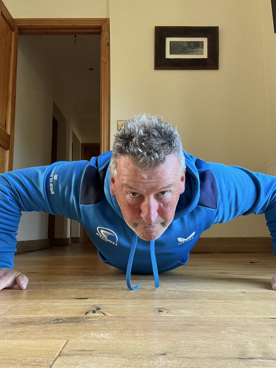 michaelcahill67's tweet photo. Day 14 of 31
Push-up 1400 of 3100
Still at it 😀
Getting stronger 🏋️‍♀️ 
#OctoberFit 💪🏼 
Thanks for all the support https://t.co/QoMlOQRhBA… 
#lauralynn #inspired https://t.co/9elOIpwB9r