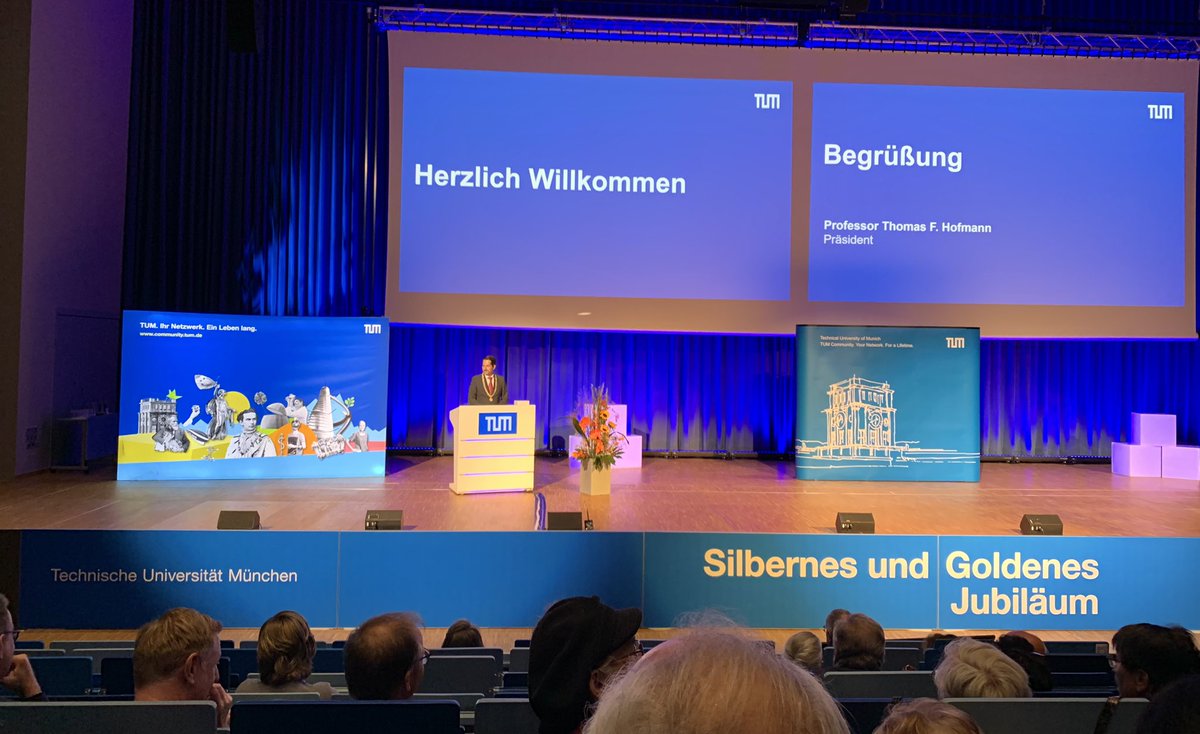 Back at TUM for a day celebrating my silver anniversary. Opening speech by Thomas F. Hofmann, university president, at the Galileo Science Congress Center.