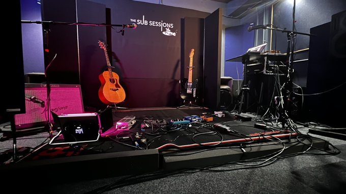 soundgallerycic's tweet photo. Welcome to 'The Sub Sessions' @soundgallerycic Studios. #liveinsession #musicvideos #filmpromos https://t.co/k1xpbOY6t1