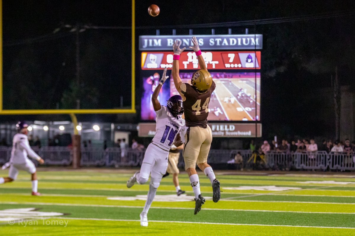 210 Prep Sports (@210prepsports) on Twitter photo This dude is a man among boys. <a href="/PJernegan/">Preston Jernegan</a> gets double teamed weekly & still finds way to contribute in big ways & on both sides of the ball. <a href="/SFGoldenKnights/">St. Francis Football</a> is 3-0 in Angelus League play after Friday's 41-25 victory over Cathedral. <a href="/AthleticsSFHS/">St. Francis HS Athletics</a> Photo by <a href="/YouKnowRyno/">Ryan Tomey</a> This dude is a man among boys. <a href="/PJernegan/">Preston Jernegan</a> gets double teamed weekly & still finds way to contribute in big ways & on both sides of the ball. <a href="/SFGoldenKnights/">St. Francis Football</a> is 3-0 in Angelus League play after Friday's 41-25 victory over Cathedral. <a href="/AthleticsSFHS/">St. Francis HS Athletics</a> Photo by <a href="/YouKnowRyno/">Ryan Tomey</a>