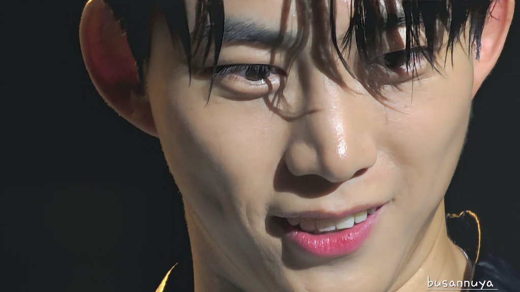 busannuya's tweet image. 바로 앞 열에 대박나신 
한국팬분보러오는 길 
10배줌으로 찍는중이라 
얼빡으로 남은 
옥택연 얼굴 미쳤다 진짜 ㅠㅠ

#옥택연 #택연 #oktaecyeon
#TAECYEON #テギョン #2pm
#specialTY #specialTYinBKK