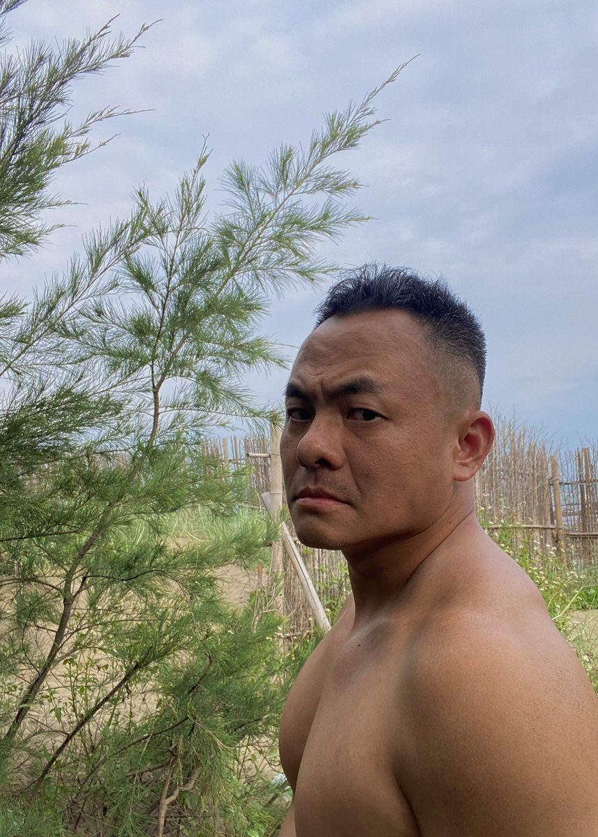 中年小肚 tweet media