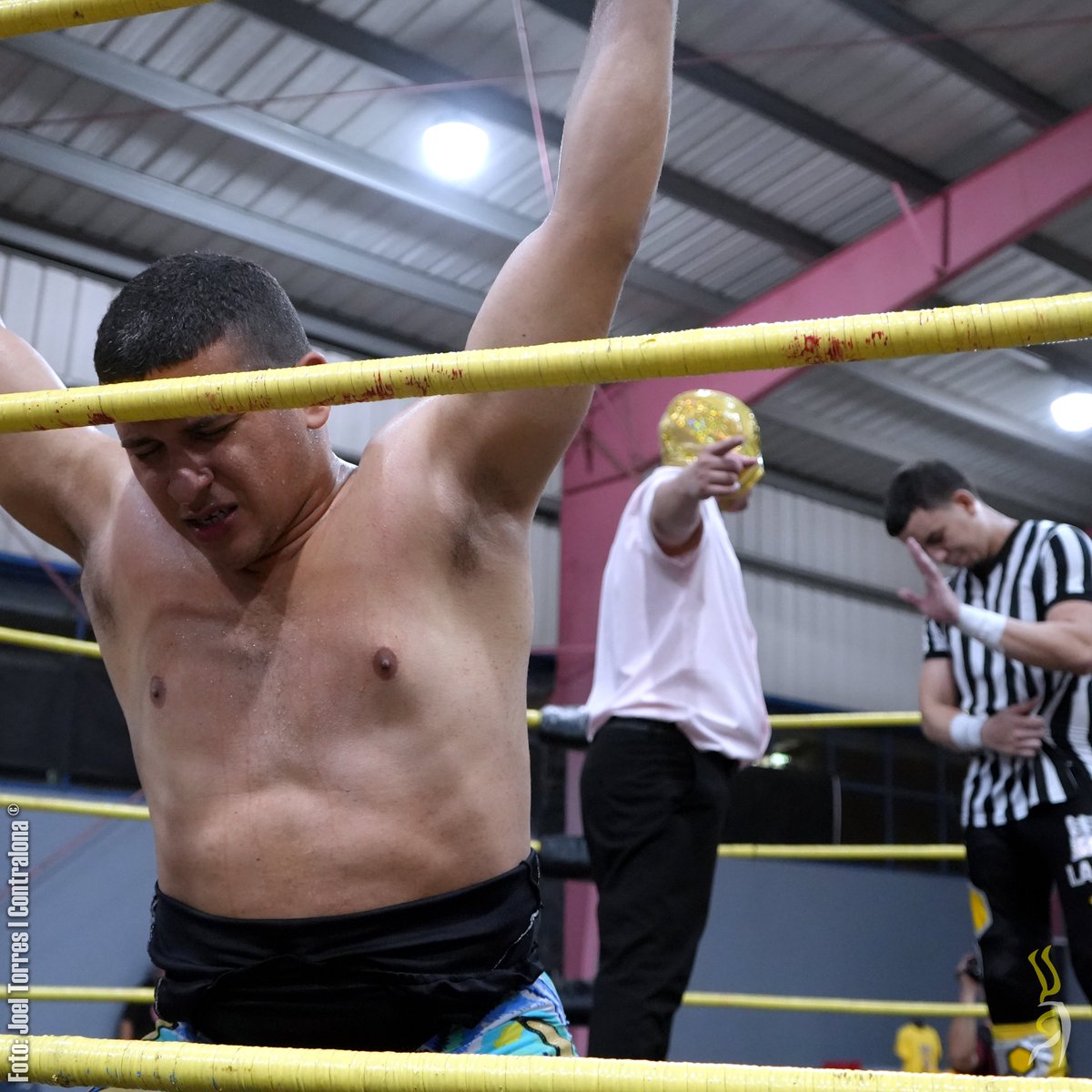 Contralona's tweet photo. Mira algunas fotos de lo acontecido ANOCHE en la cartelera CWA: VIERNES 13 celebrada en la Cancha Braulio Dueño de Bayamón.

📸 @JoelContralona para Contralona.
Todos los derechos son reservados | © 2023 https://t.co/i8Qbq2MfLm